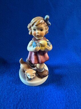 Limited Edition Hummel/Goebel Little Knitter